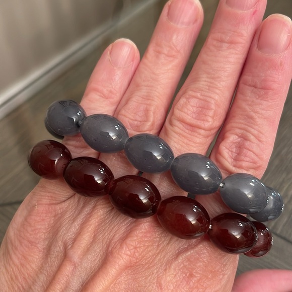 Two Stretch Oval Glass Bead Bracelets Grey & Brown - Picture 9 of 12